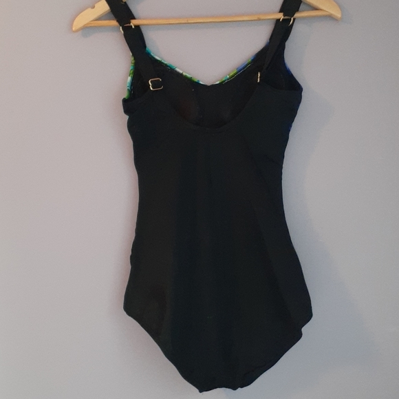 Floral Ruched One Piece Swimsuit - Picture 5 of 9